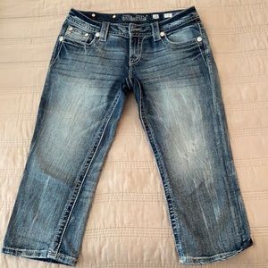Miss Me Signature Capri Jeans